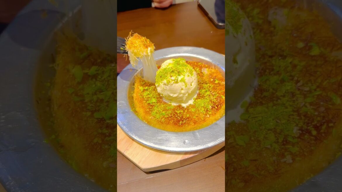 Pistachio Kunafeh-Turkish cheese Kunafeh#chicago #viral #turkishdessert #food #pastry #shortvideo