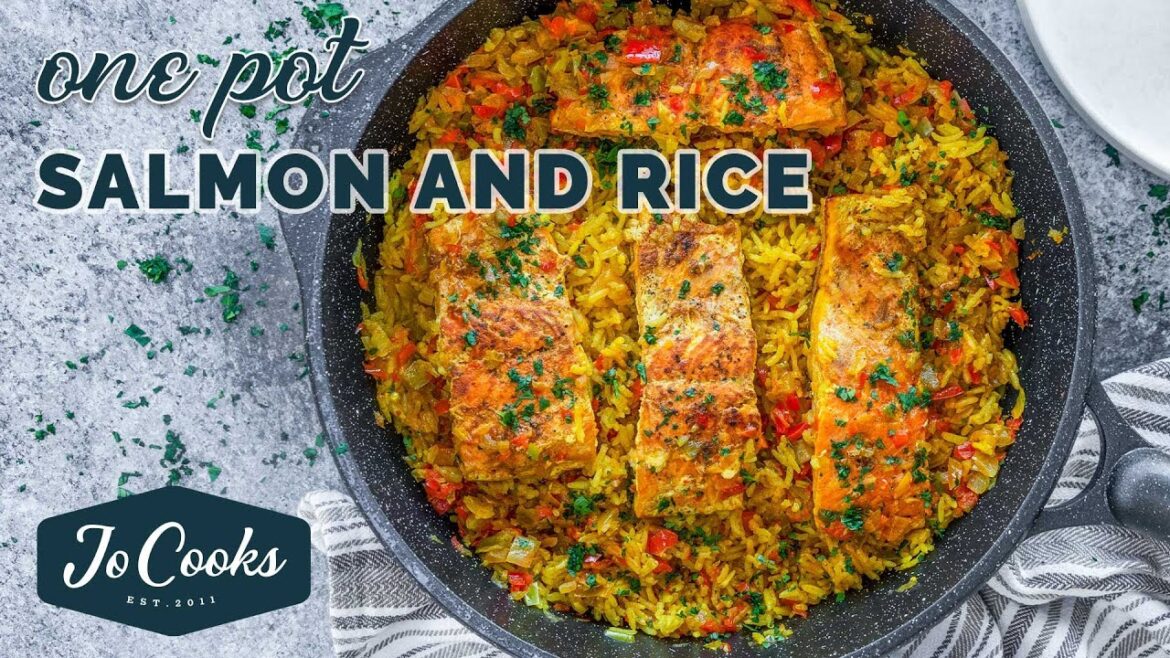 One Pot Salmon And Rice  -the fastest way towards a delicious lunch!