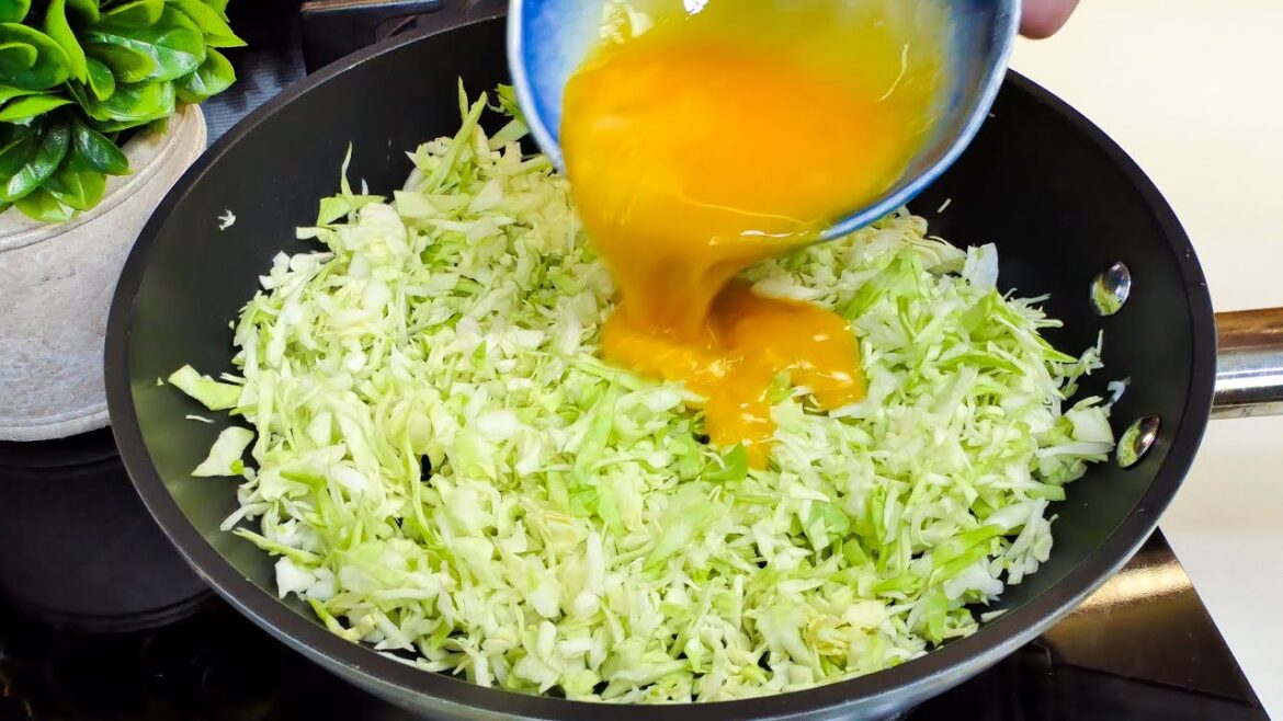 Cabbage with eggs tastes better than meat! Easy, quick and so tasty dinner recipe