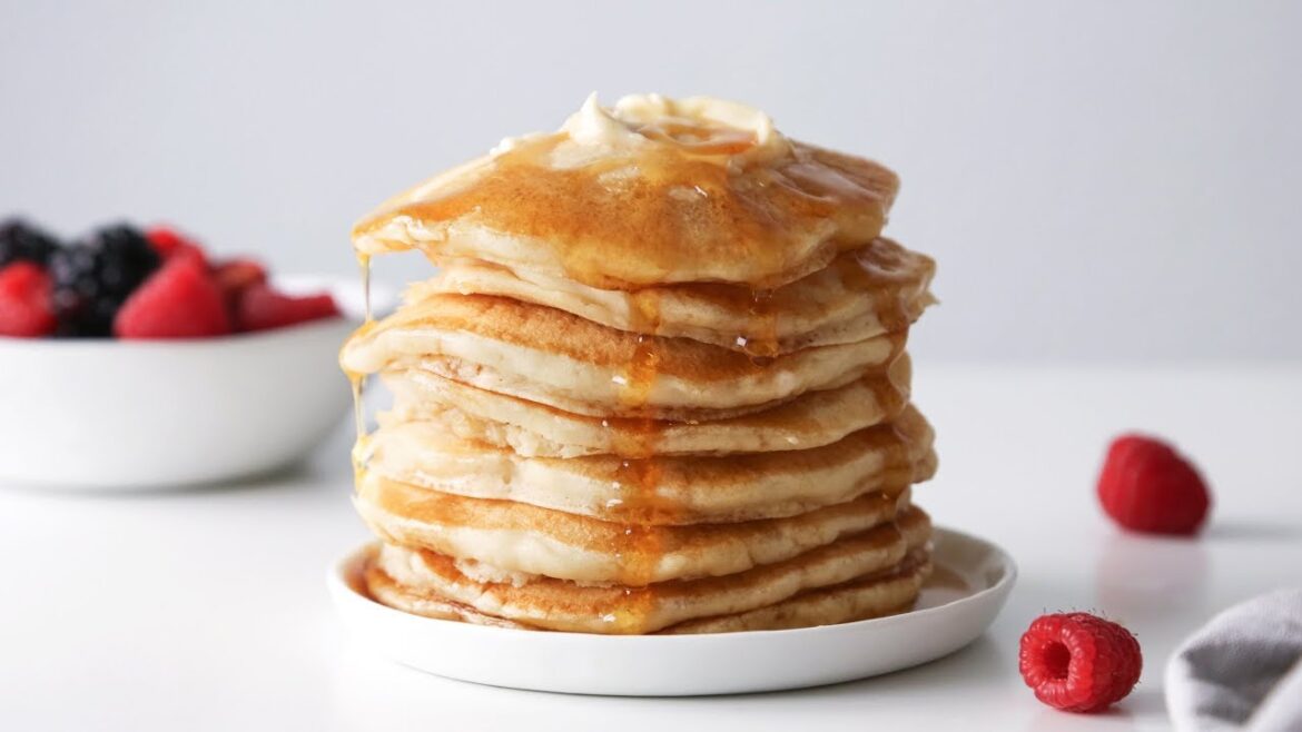 Vegan Buttermilk Pancakes