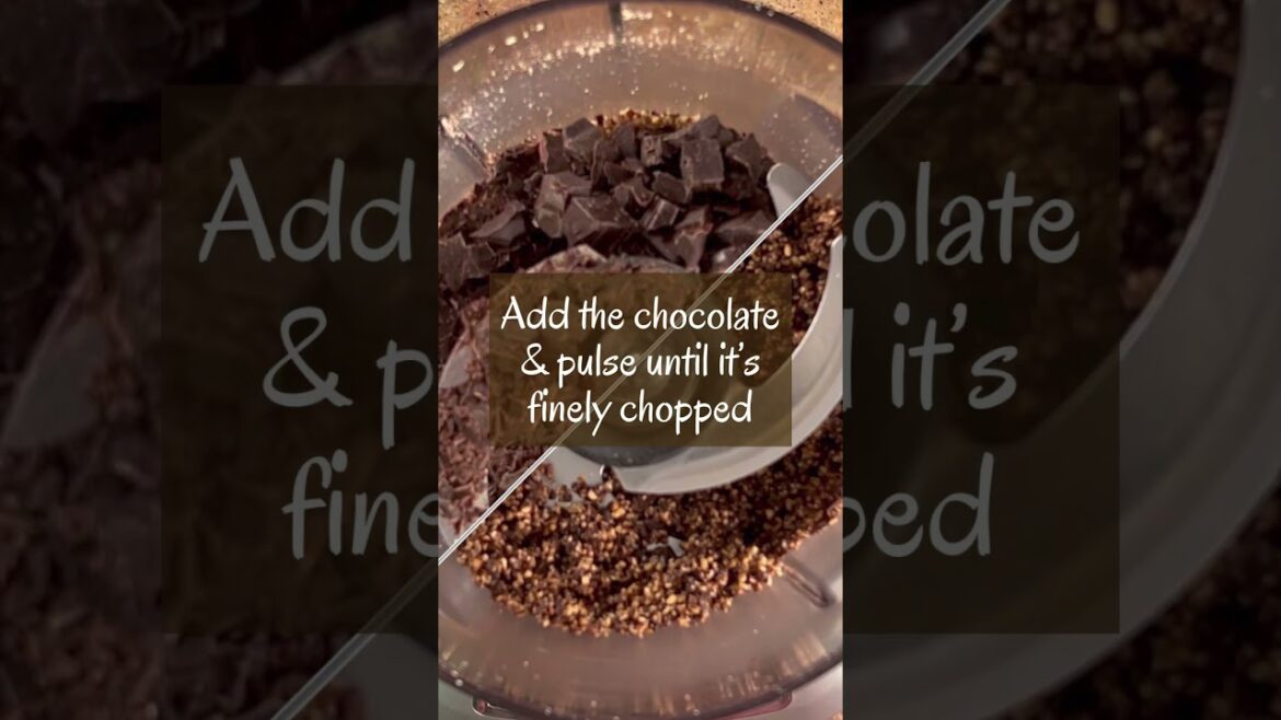 Flourless Chocolate Almond Cake (Torta Caprese) Flourless Chocolate Almond Cake (Torta Caprese)