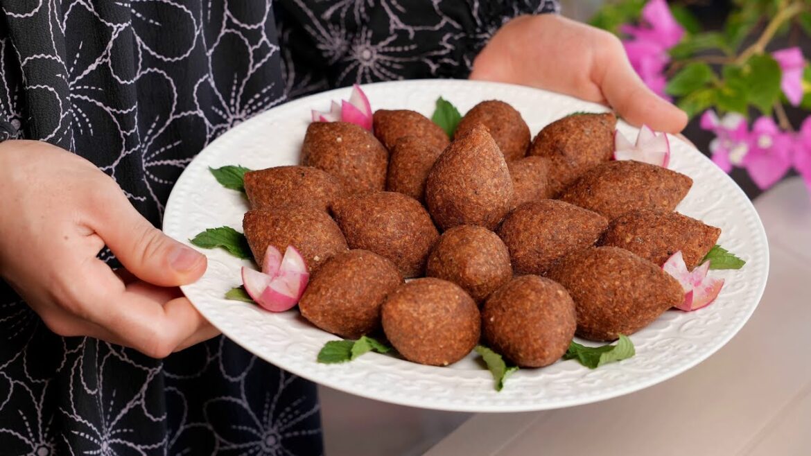 kibbeh fried lebanese kibbeh recipe  / lebanese kibbeh balls recipe /fried kibbeh recipe