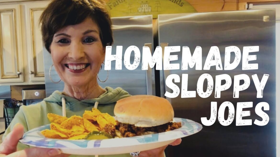 Homemade SLOPPY JOE recipe / Quick & Easy Dinner Meal