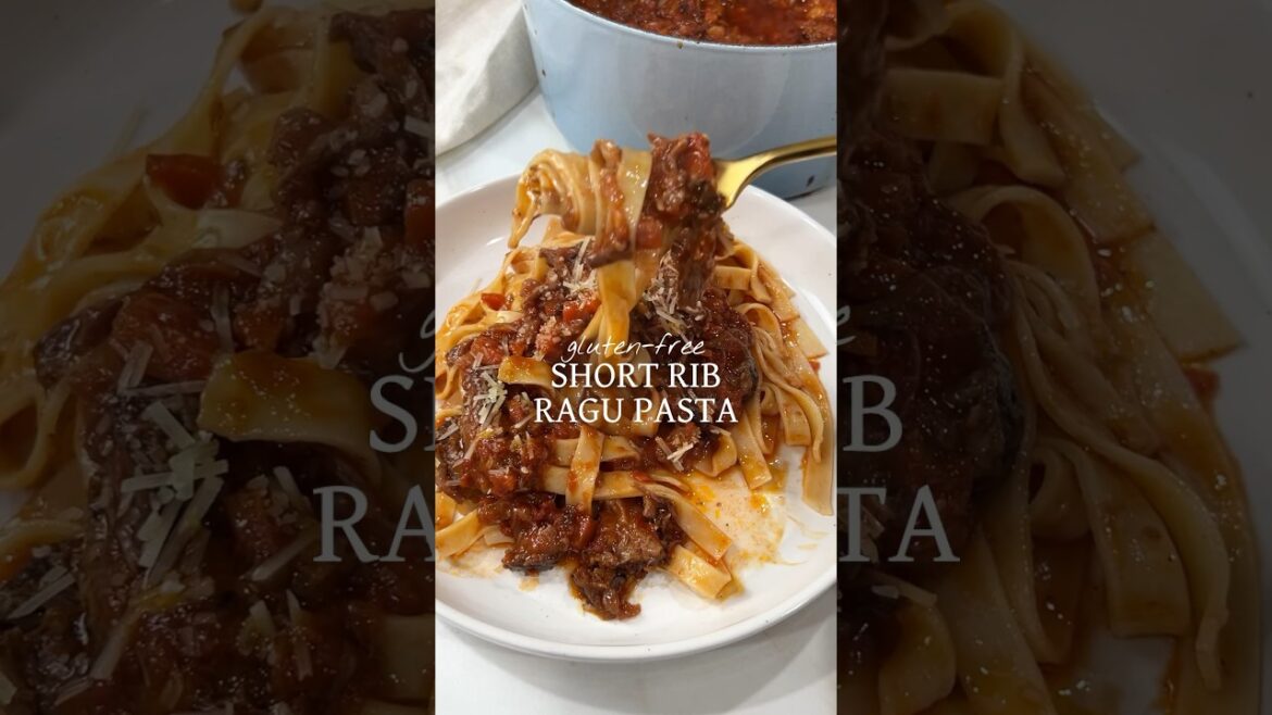 Fall-off-the-bone SHORT RIB RAGU PASTA (gluten-free) #shorts #pasta