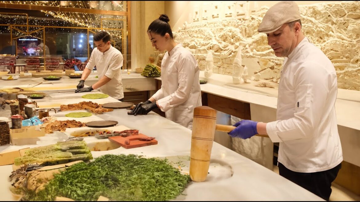 Turkey’s most popular street food! You’ve never seen preparation like this! Turkey's most popular street food! You've never seen preparation like this!