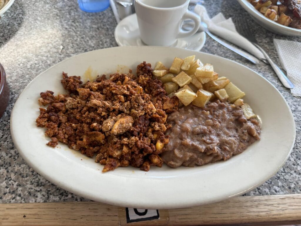 Mendez Cafe in SA — is there anywhere in Austin even remotely comparable?