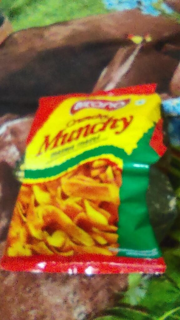 Bikano crunchy munchy 80% air 20% chips lol
