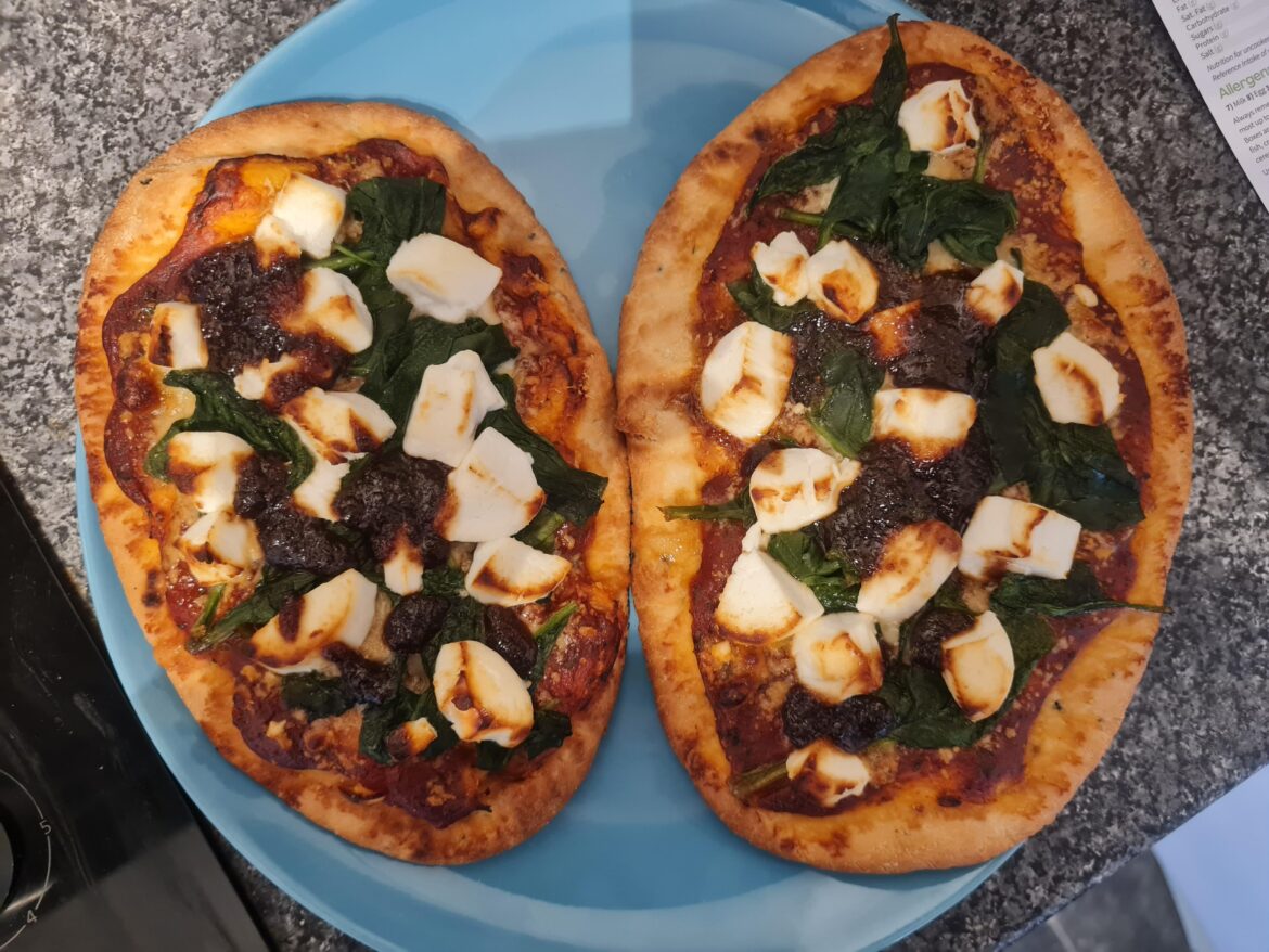 Goat's Cheese & Fig Jam Naanizza