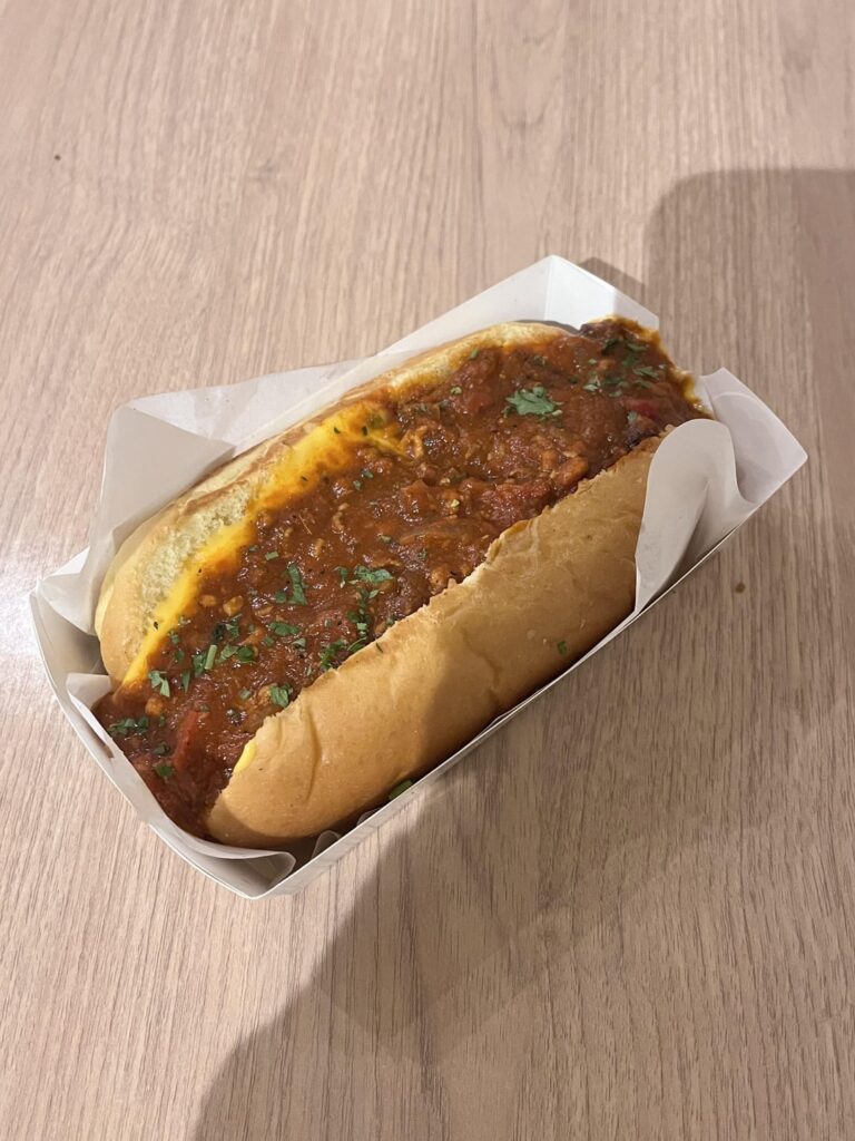 estimate for this hot dog ? i didn’t ask for cheese but i think they added it anyways lol