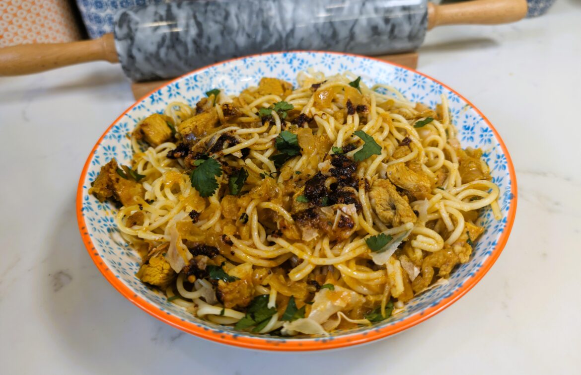 Tom Yum Chicken Noodle Curry With Chili Oil