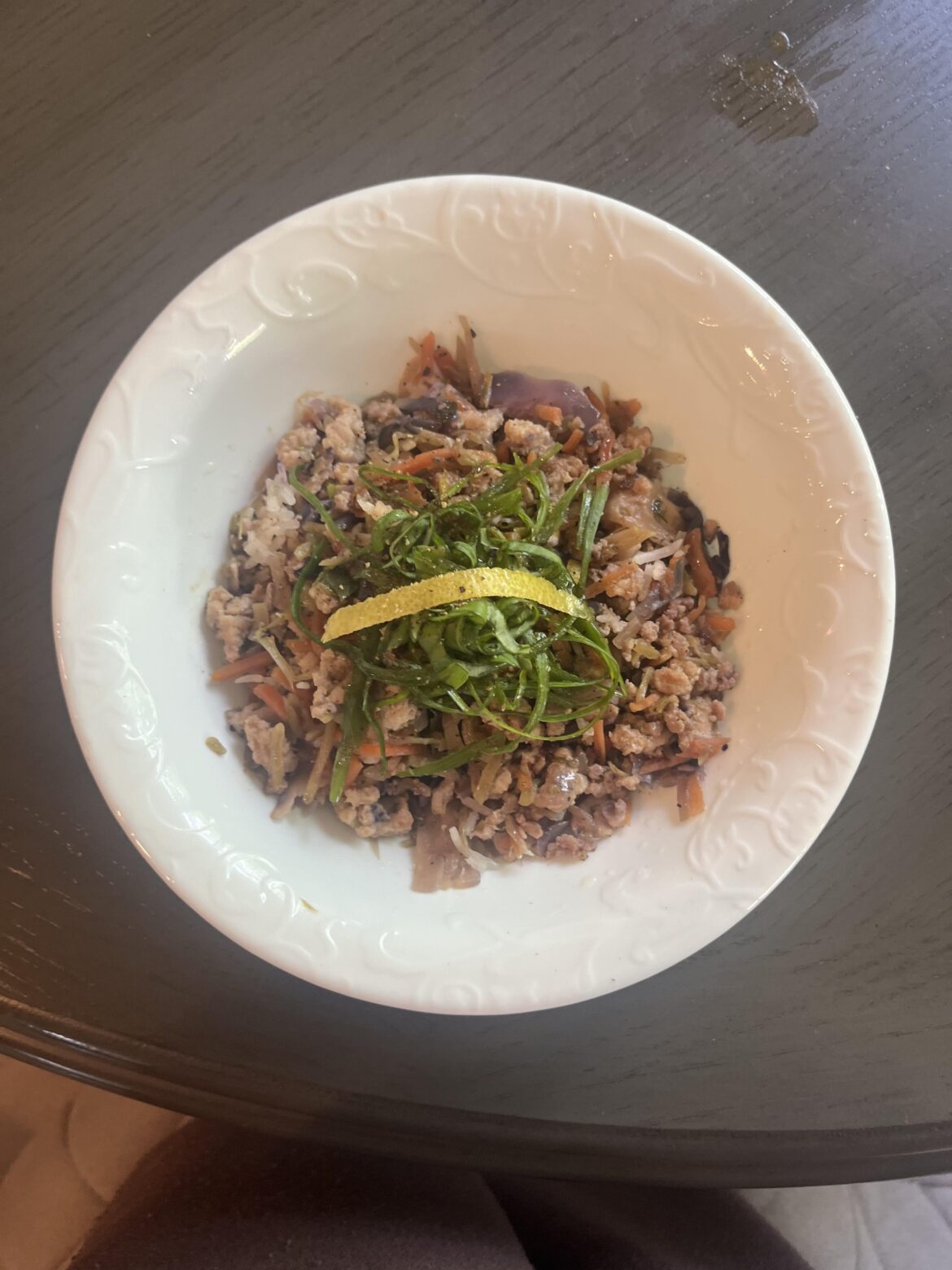 chicken stir-fry with basil and green onion