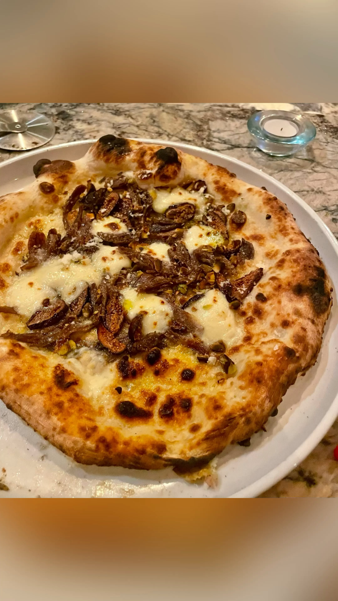 Duck confit pizza