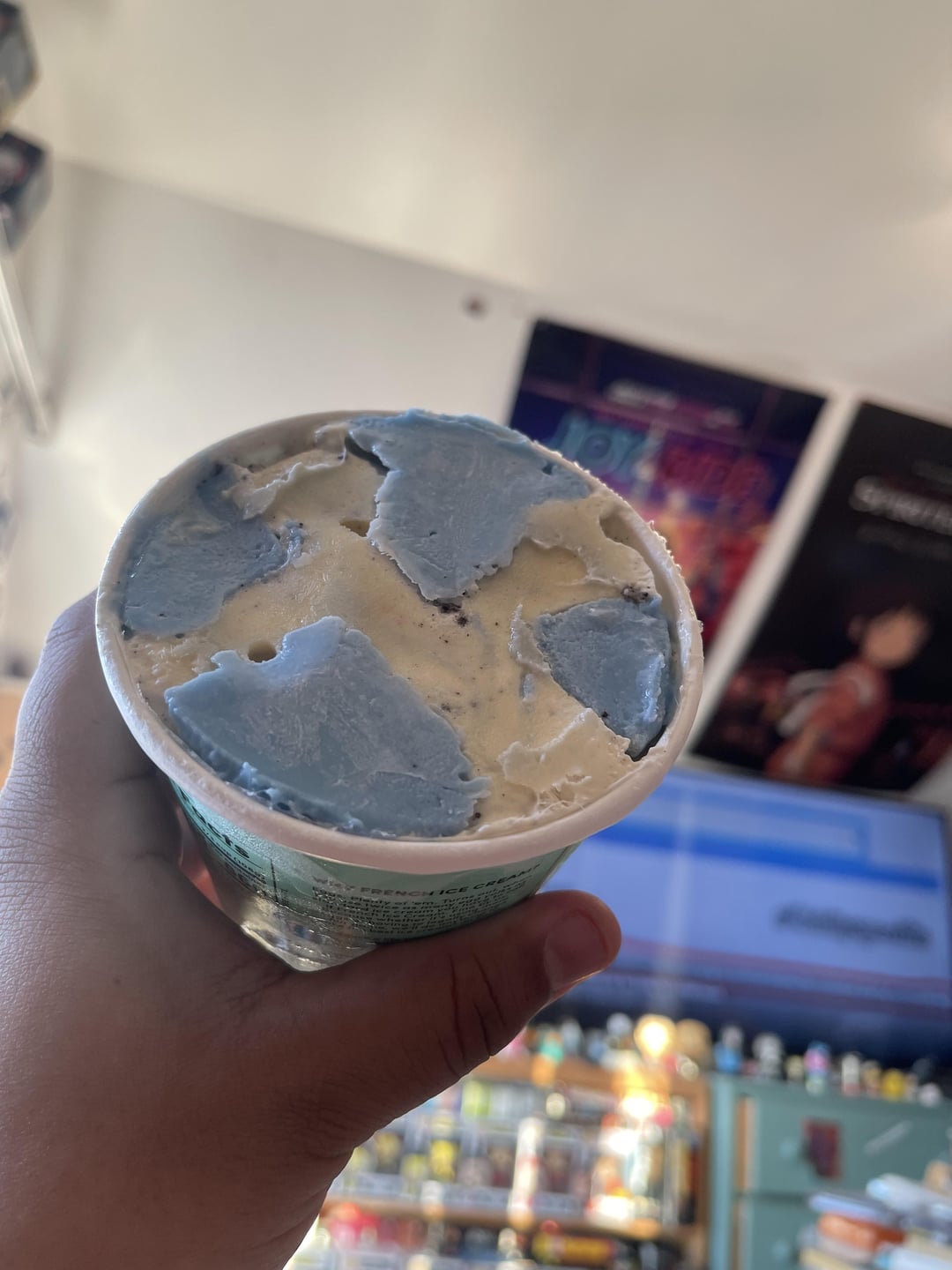 Van Leeuwen’s Ice Cream Cake flavor a was a weird experience. 4/10