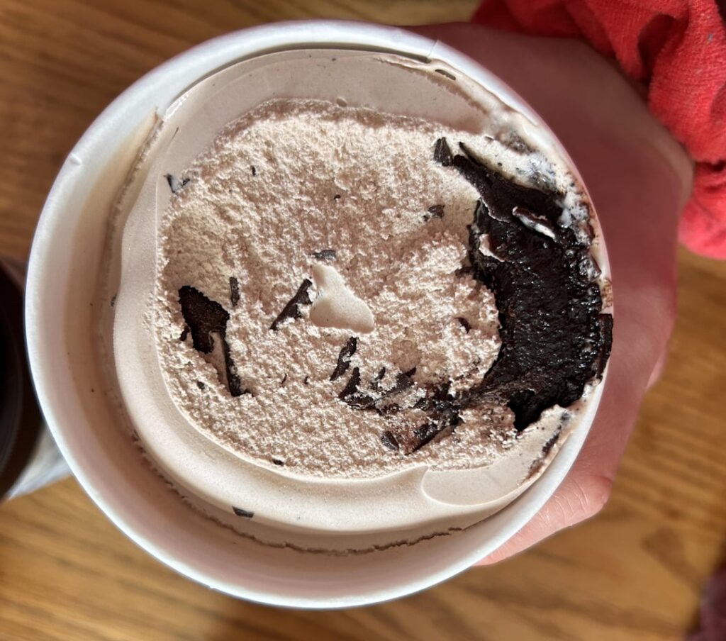 Chocolate cheesecake ice cream