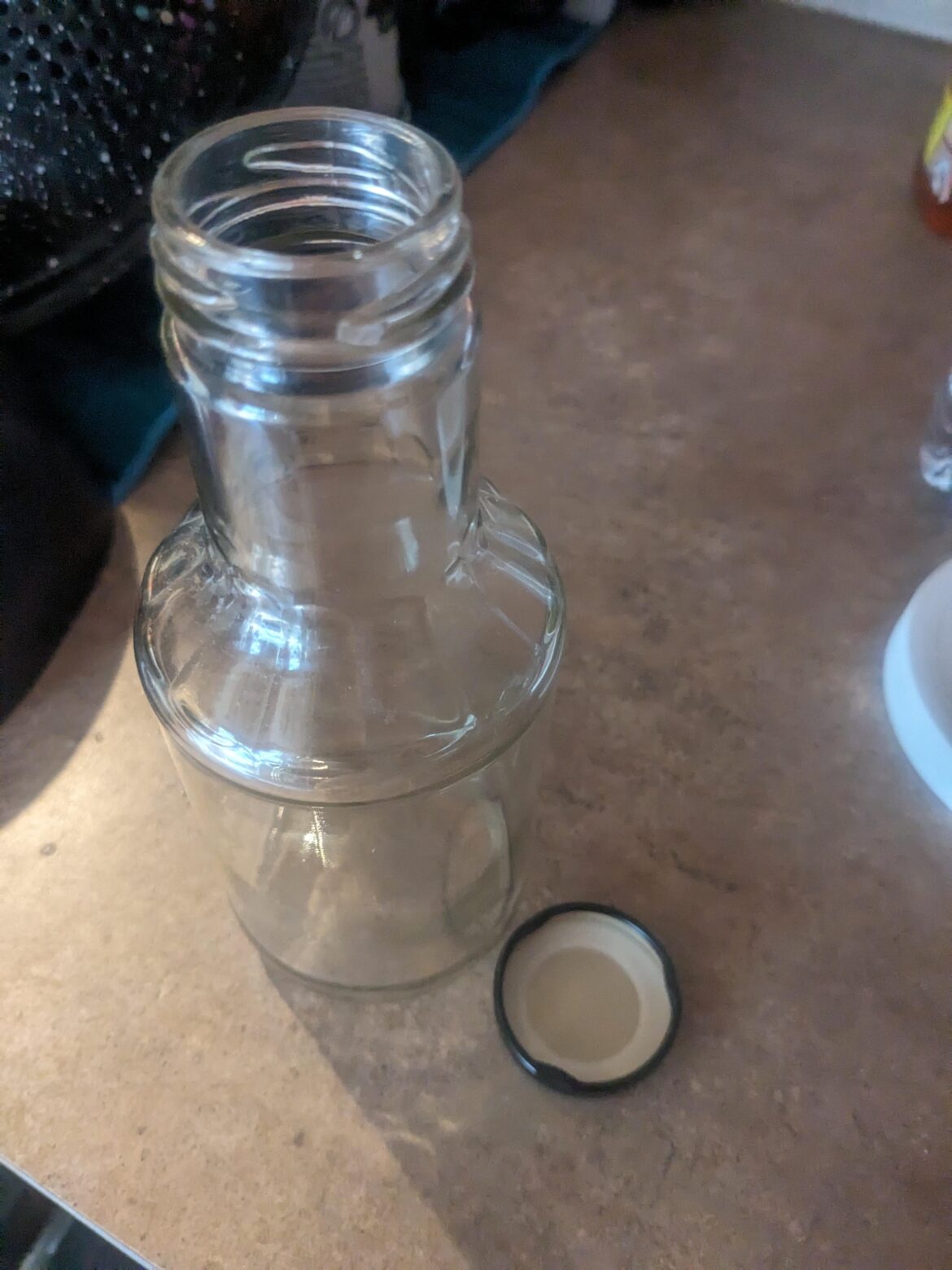 Caning/bottling Barbecue sauce