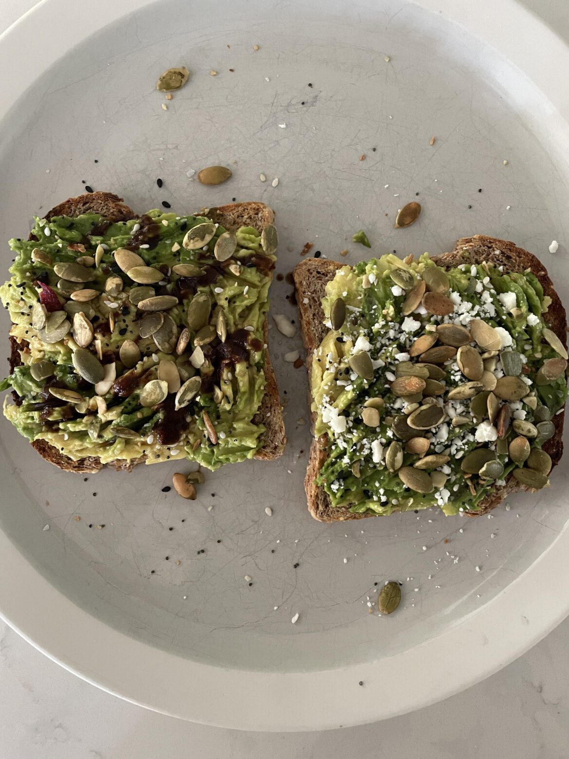 Avo Toast 2 Ways, 365 cals