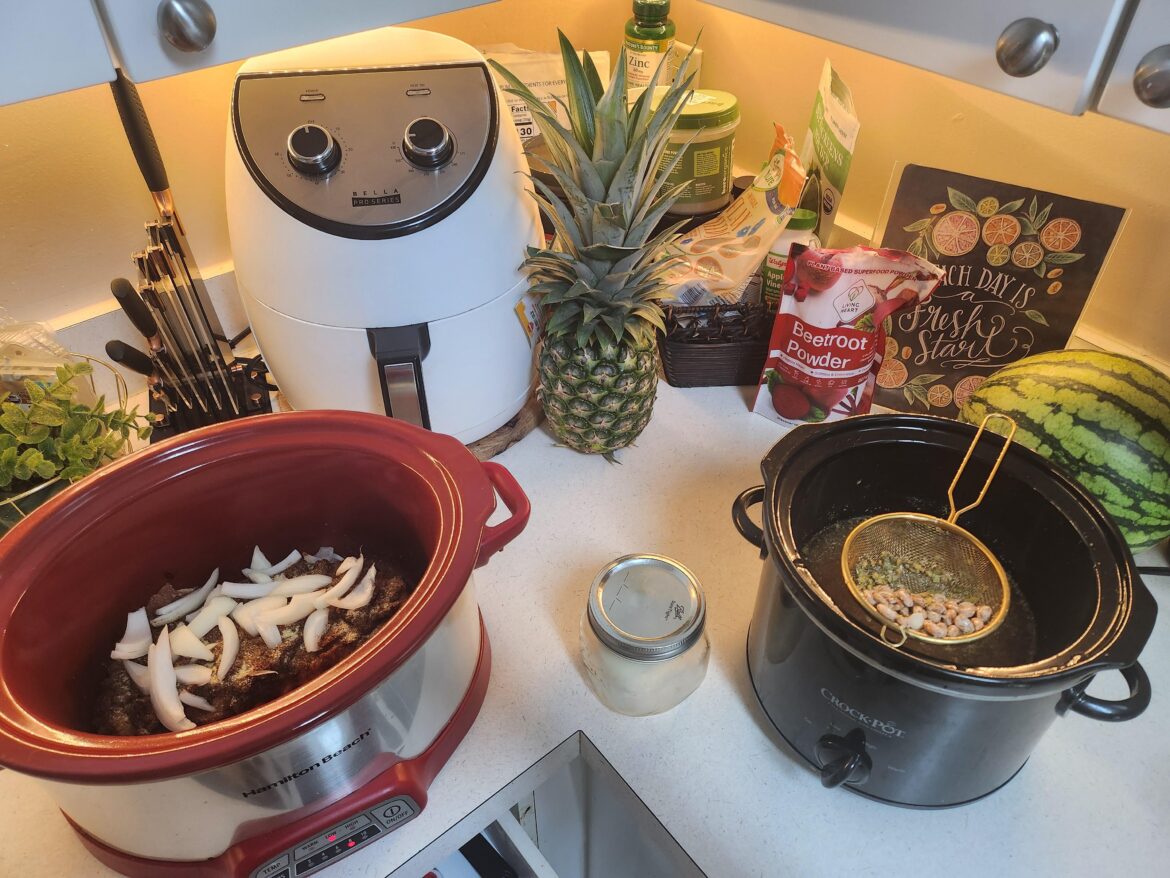 Pork tacos and pintos slow cooking