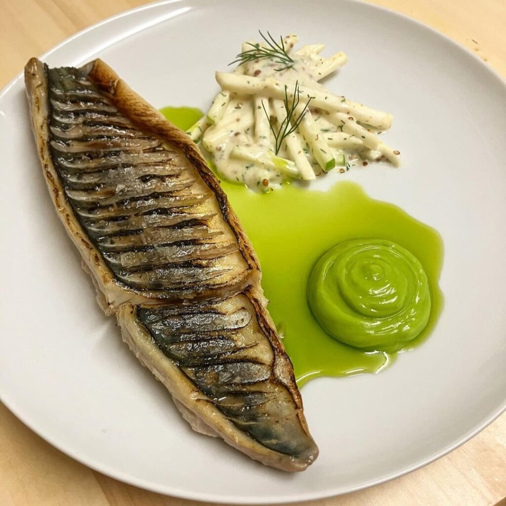 Torched mackerel, apple & celeriac remoulade, parsley emulsion