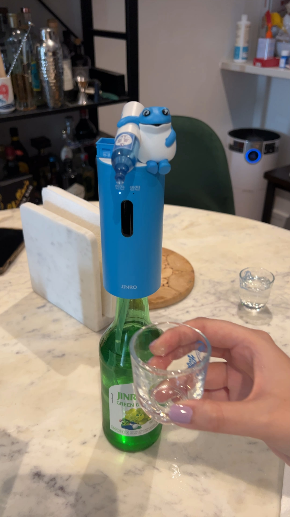 Soju dispenser in action