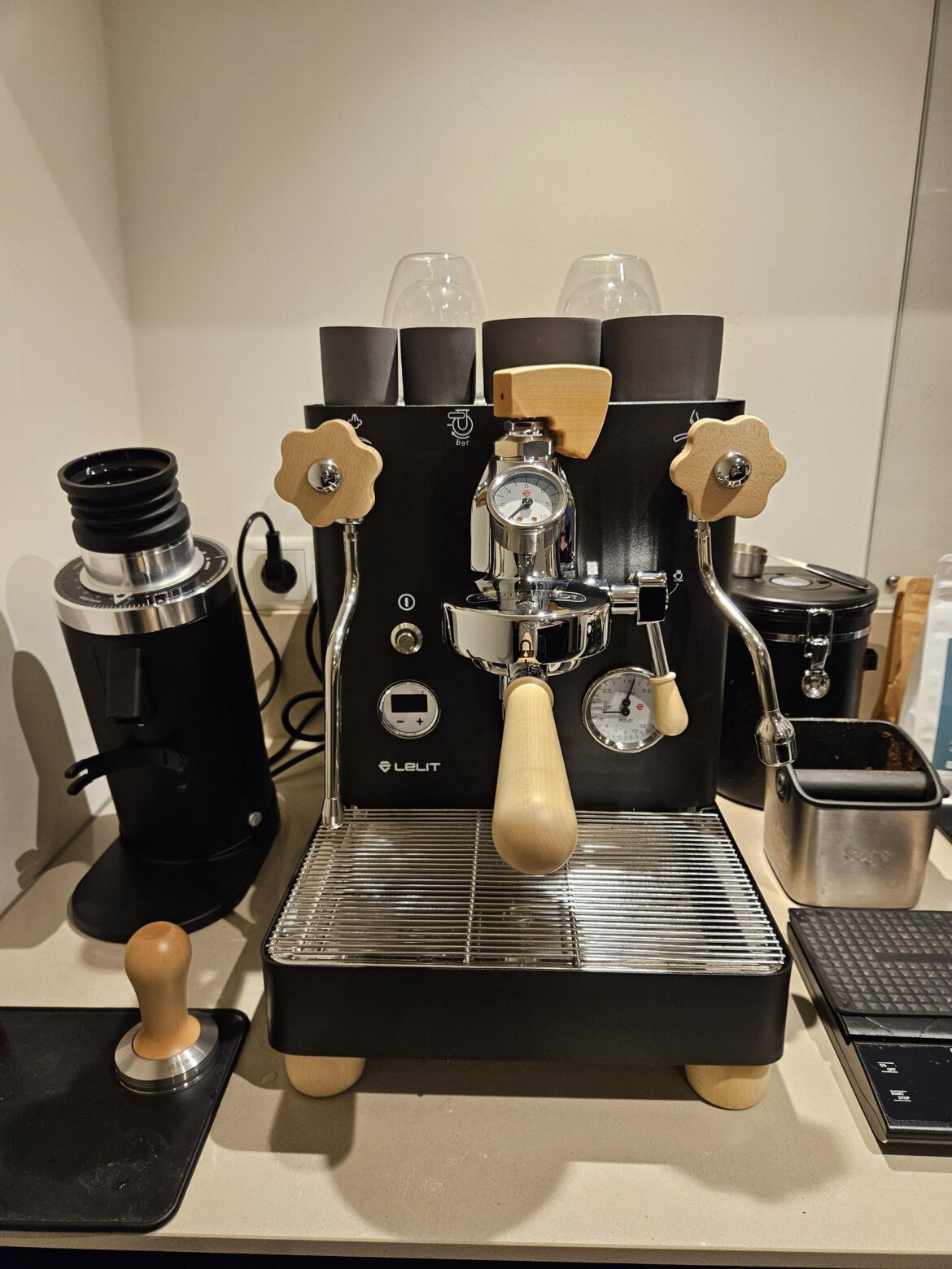 Upgraded to this stunning setup after rocking the Sage for a couple of years