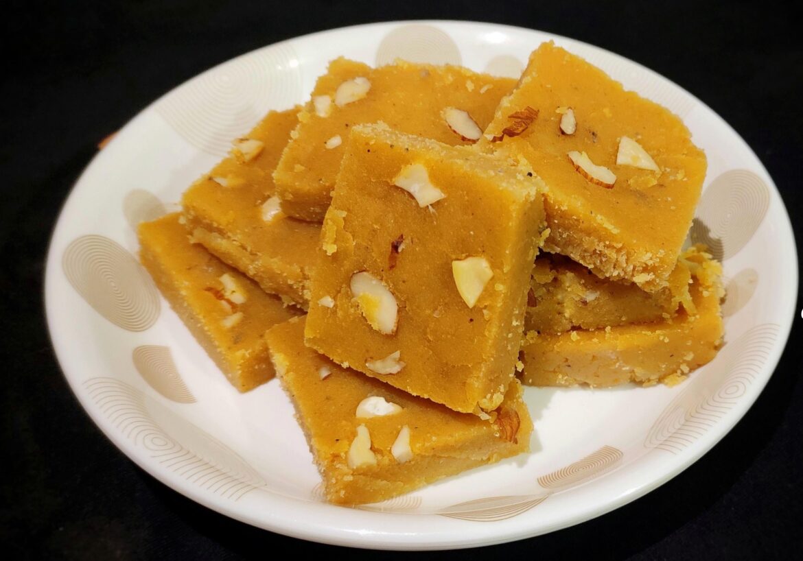 Besan ki barfi