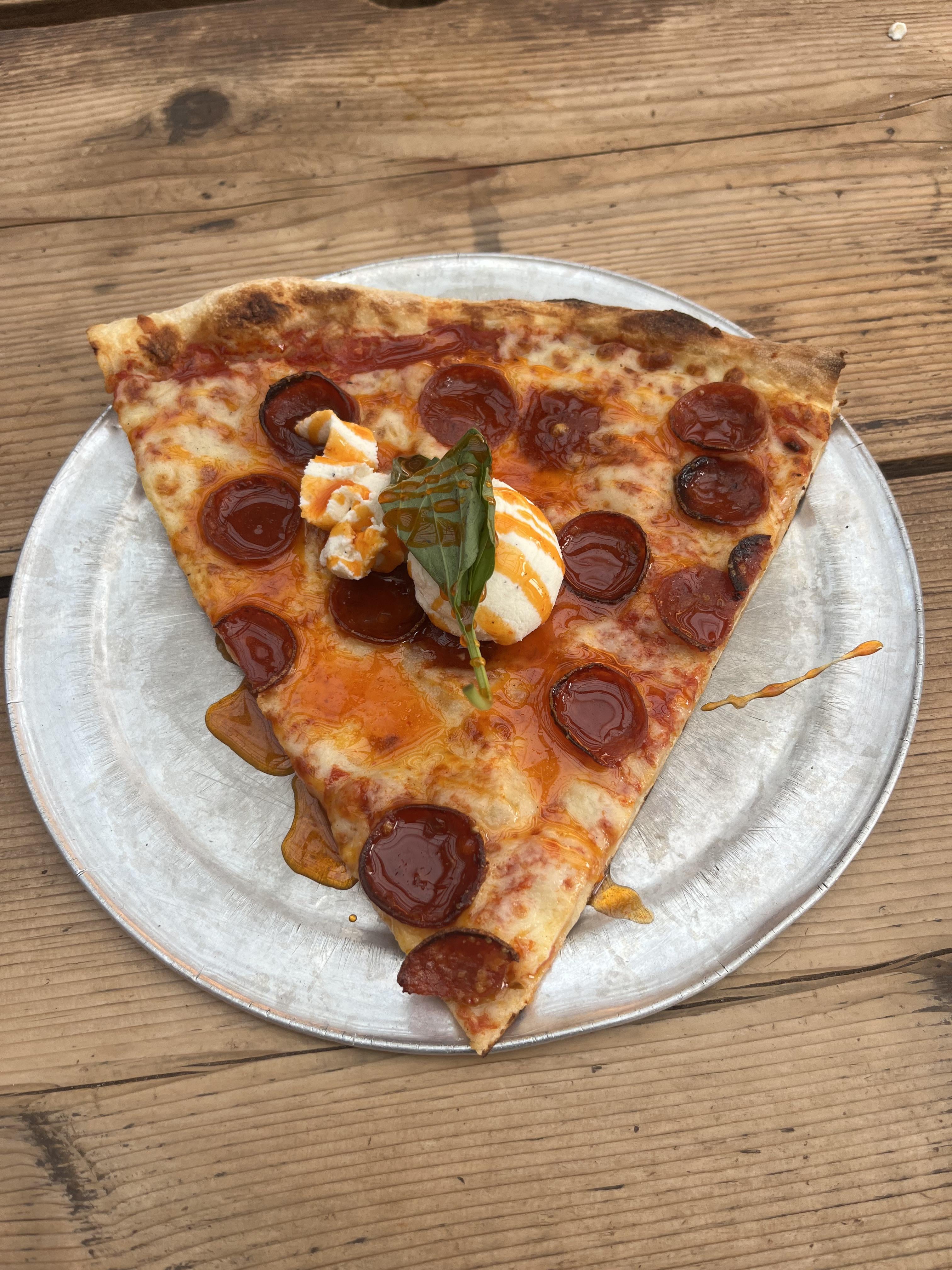 Pizza Lobo, Logan Square Dining and Cooking