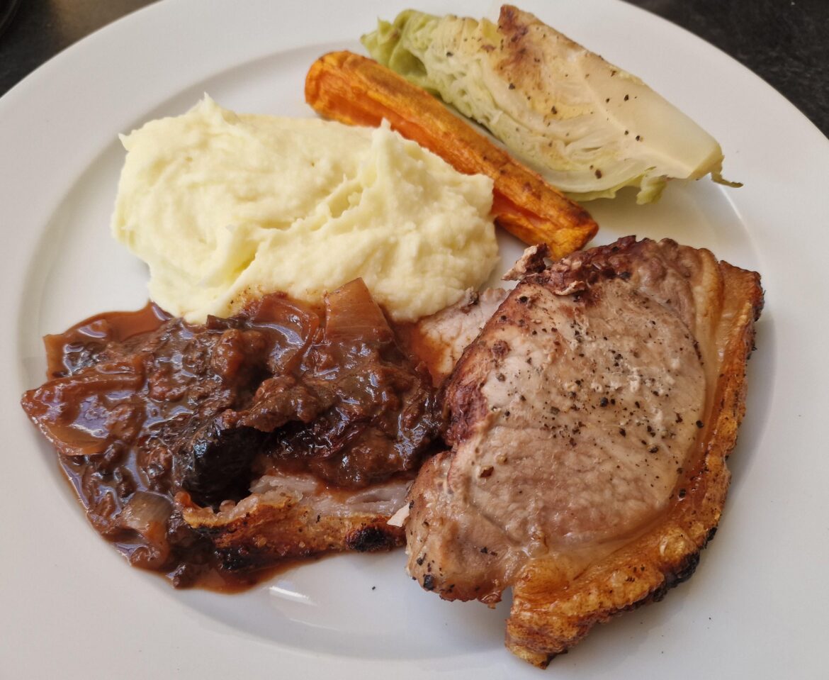 Roast pork with prunes