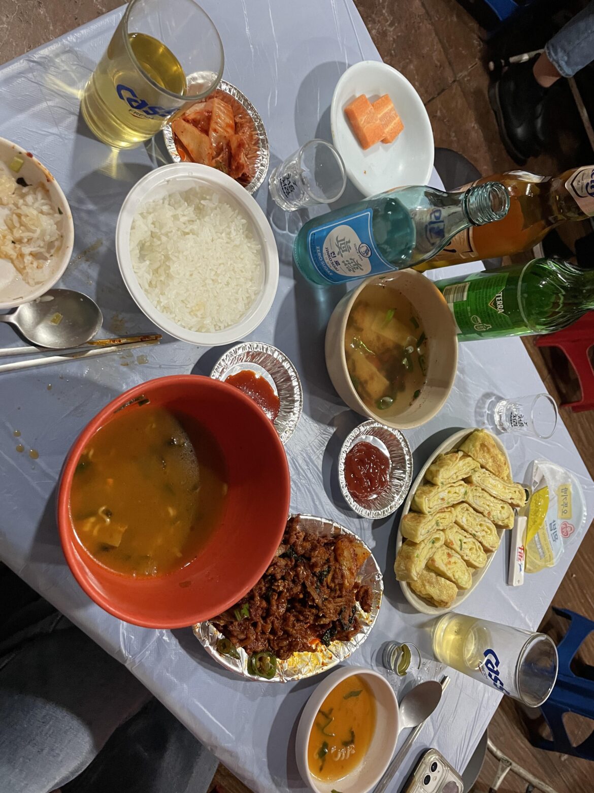Korean traditional 포장마차-style bar food