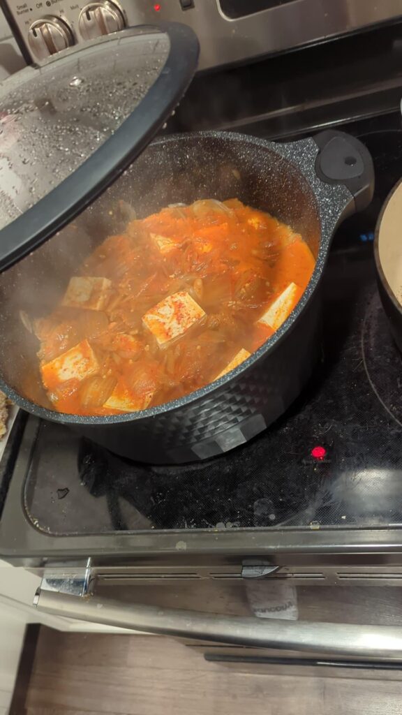 Kimchi jjigae