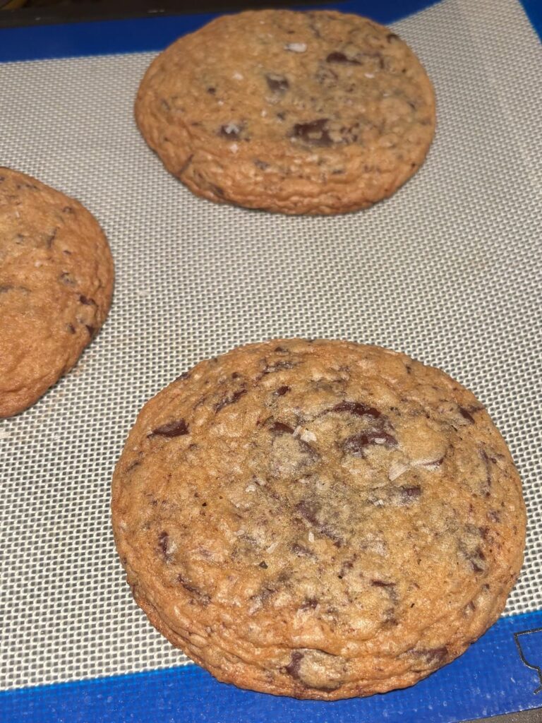 [homemade] chocolate chip cookies