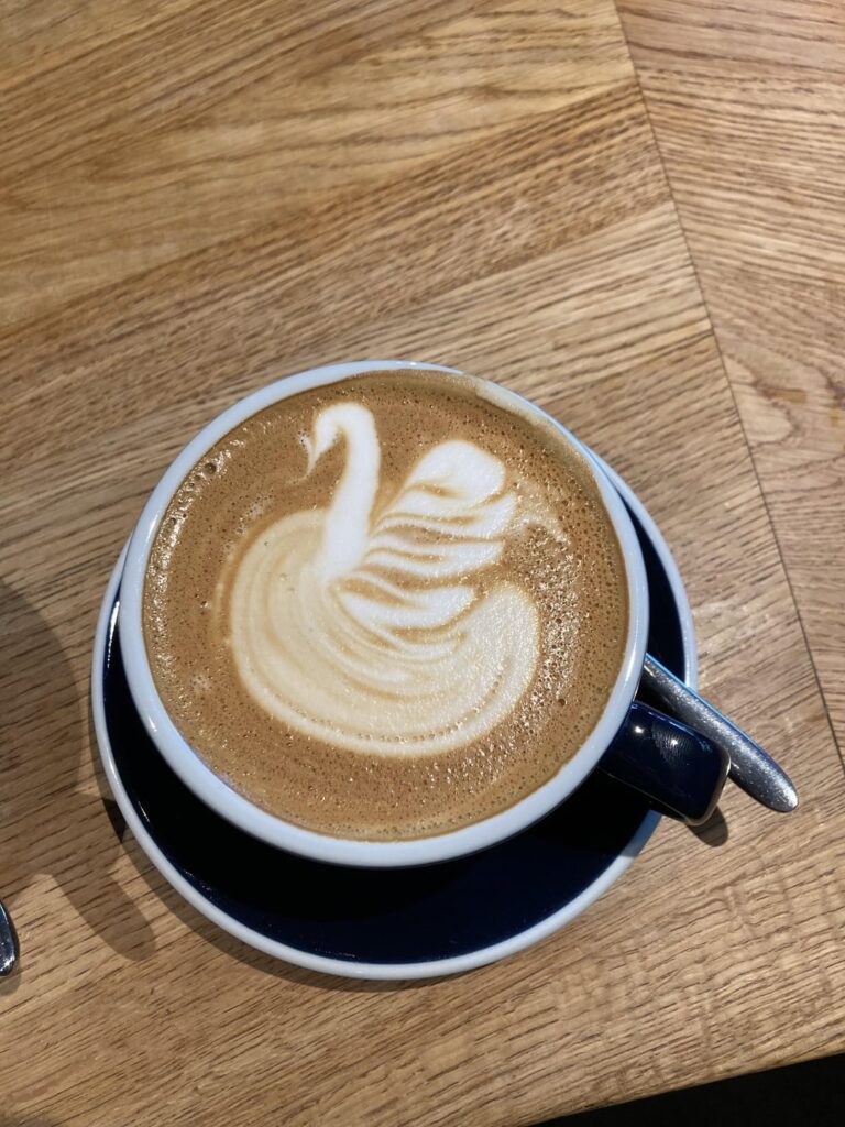 Swan Latte Art