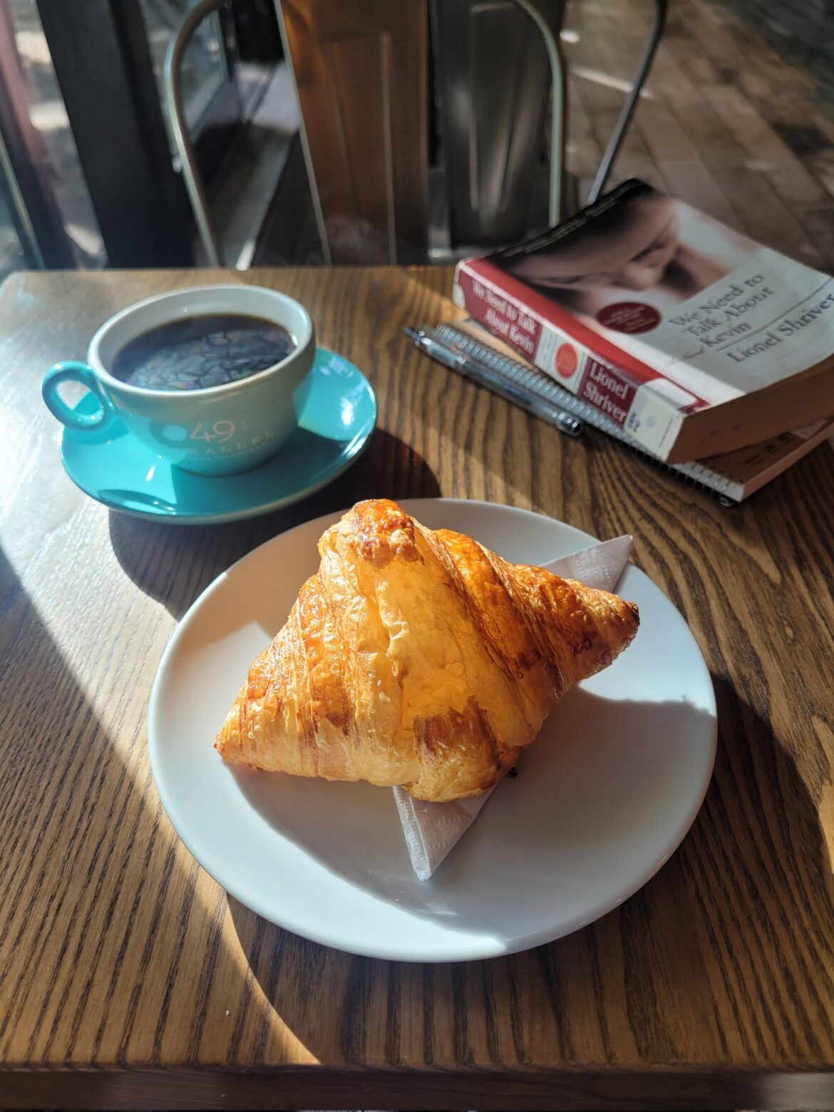 Cwahssant et kafé omnomnom