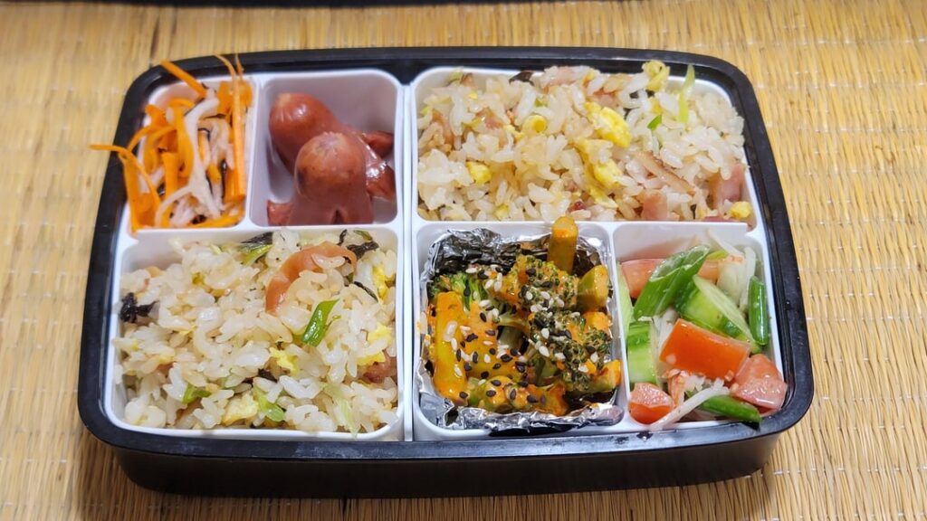 50’s-something dad bentou – 50代の父の弁当 50's-something dad bentou - 50代の父の弁当