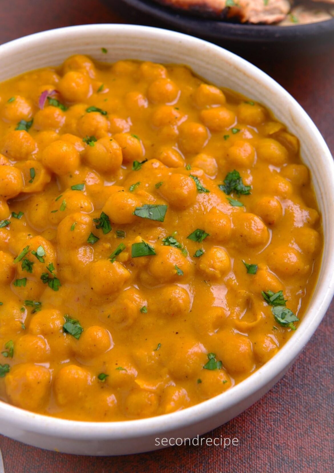 Vegan chana korma - homemade korma sauce cooked with chickpeas