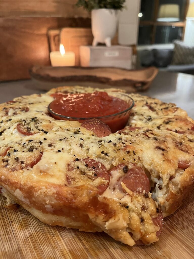 Pizza donut pull apart