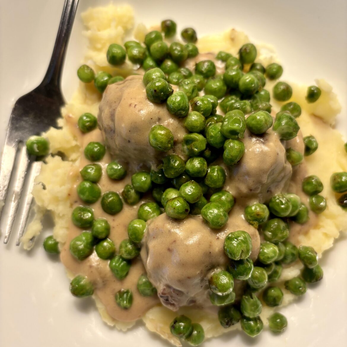 Meatballs & Creamy Onion Gravy