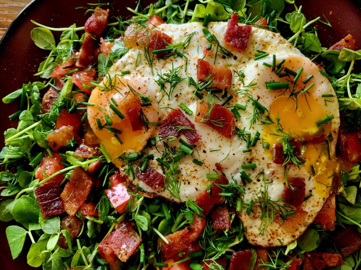 Don't knock it til ya try it - I've been making an effort to start my day with more greens which has brought me to the breakfast salad.