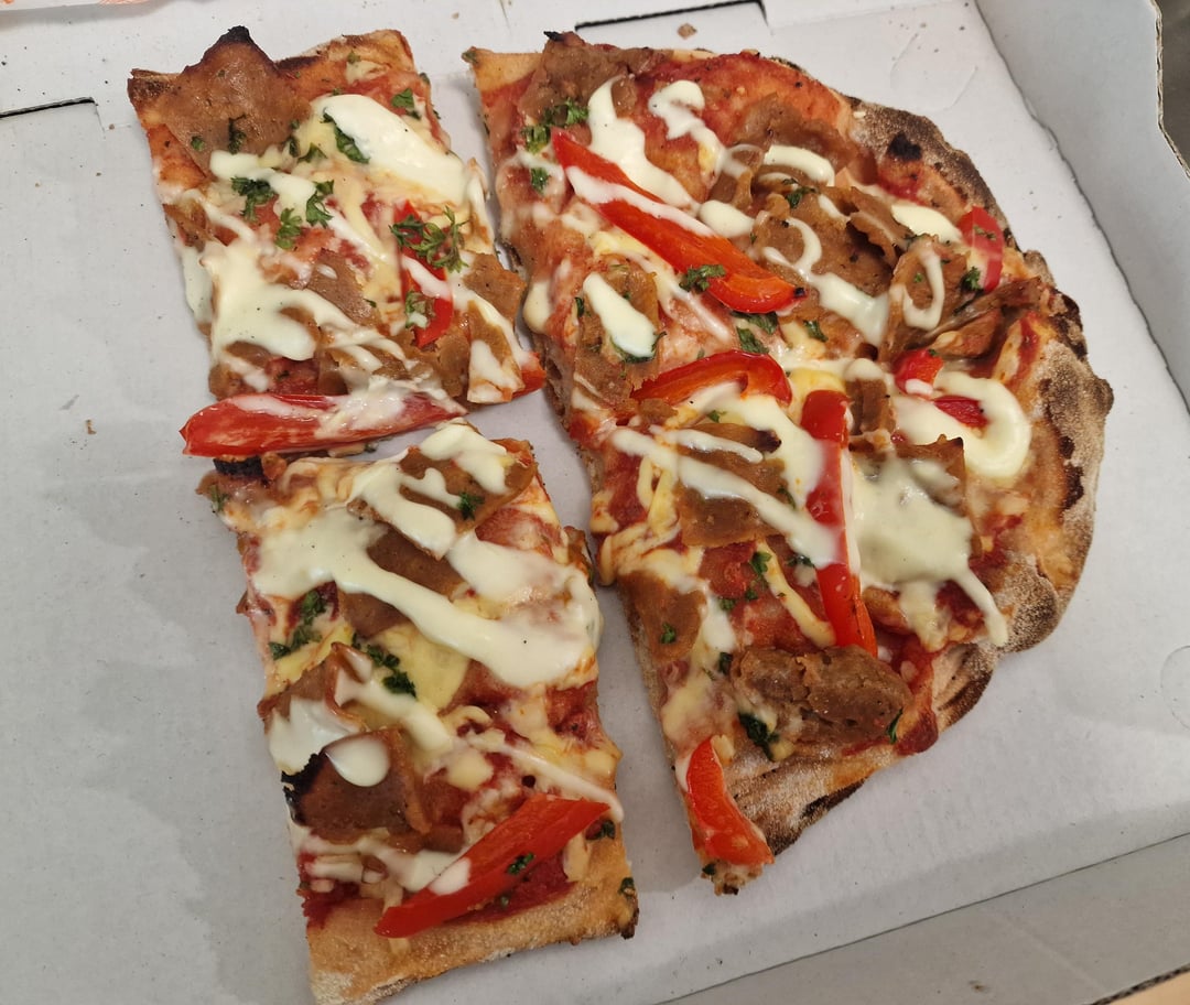 How many calories in this vegan pizza? Dining and Cooking