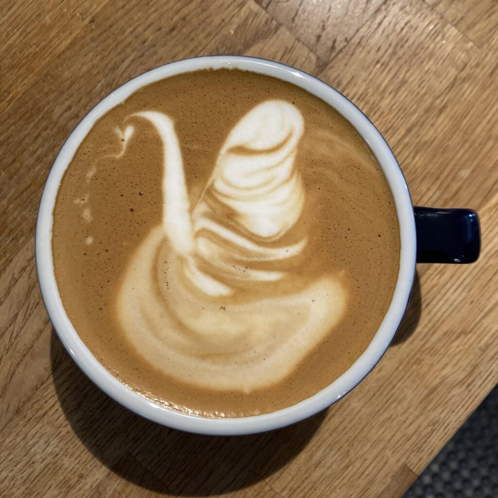Swan Latte Art