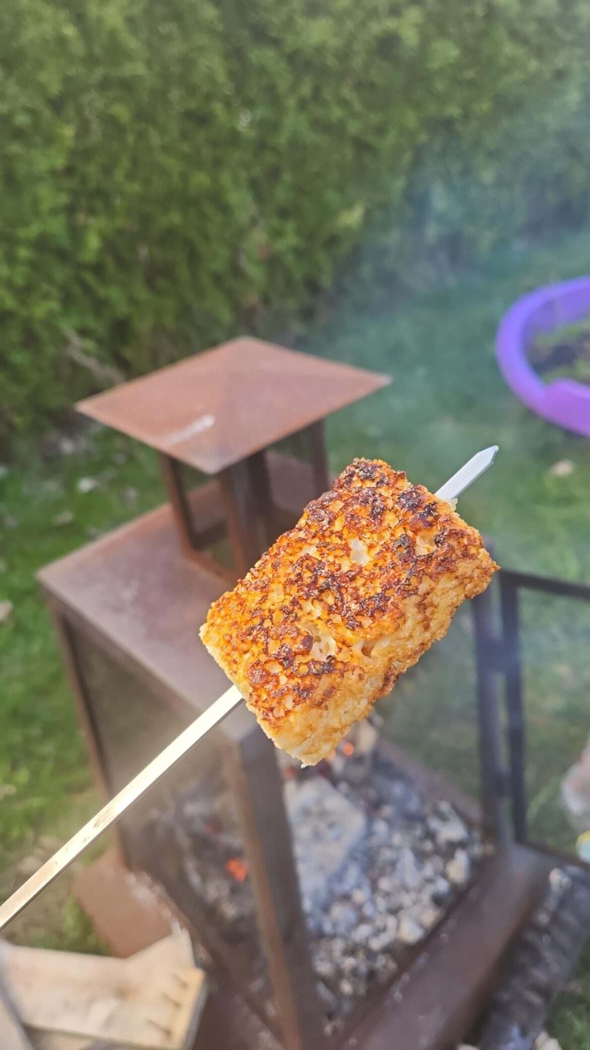 Did you know that you can roast a whole rice crispies over the fire, and its delicious ? 🥹