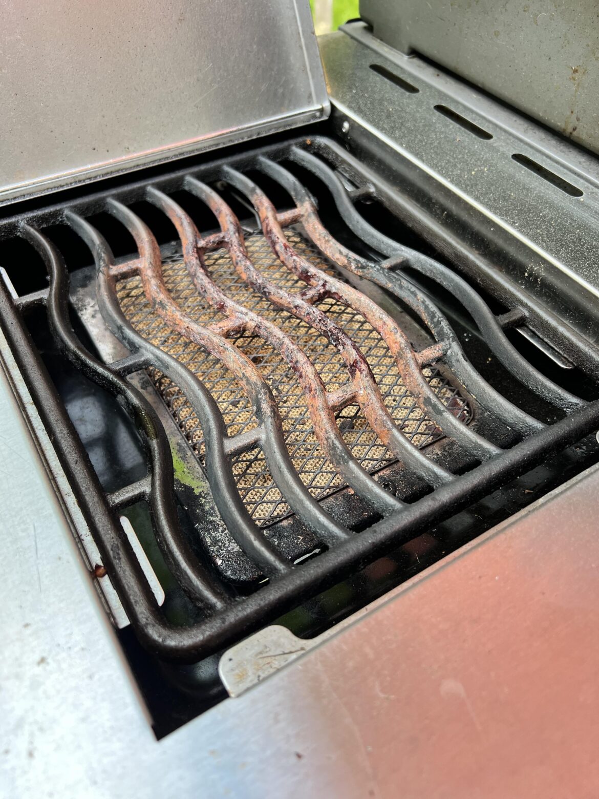 How do you prevent constant rust after use?