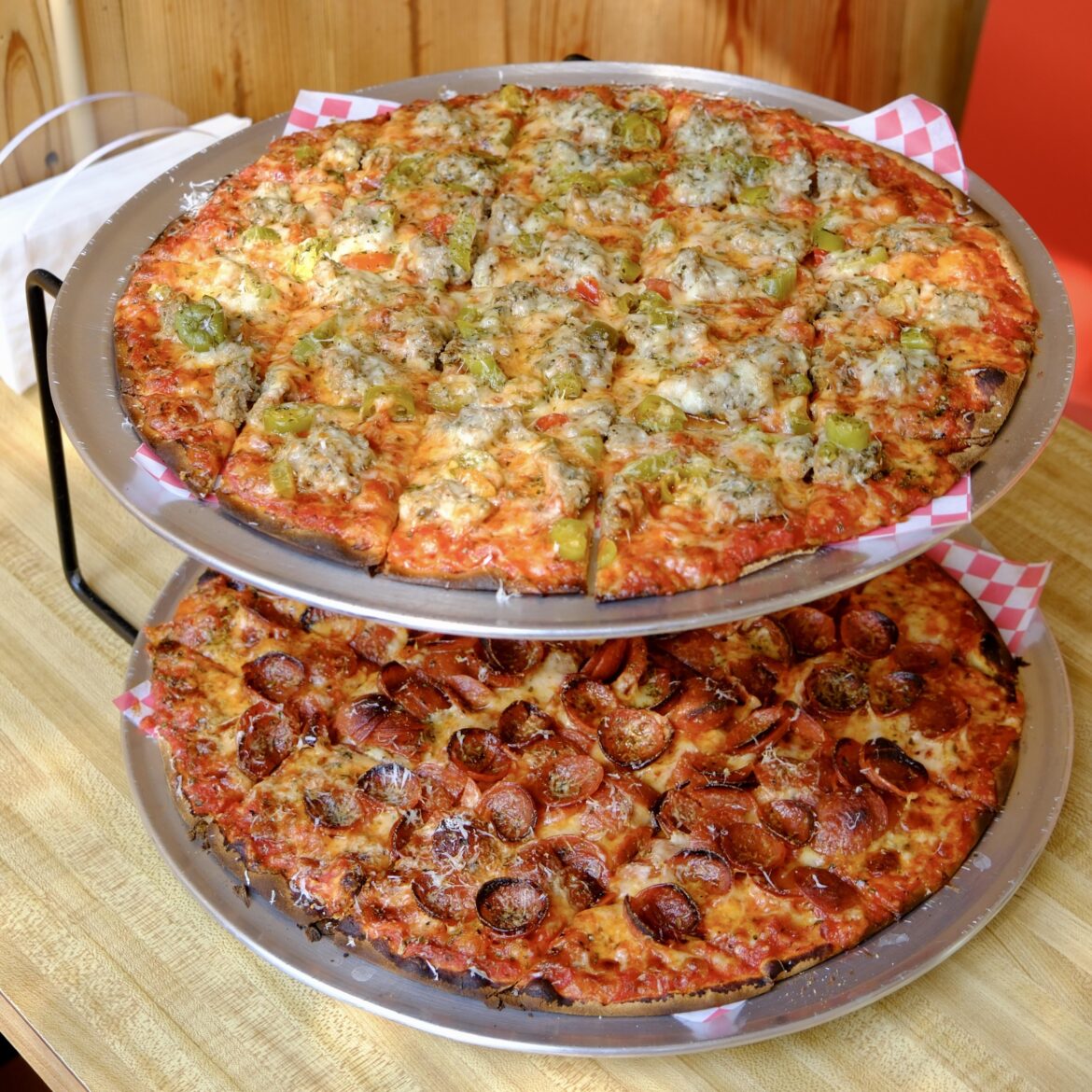 Kim’s Uncle Pizza, Westmont, Illinois (thin crust/tavern)