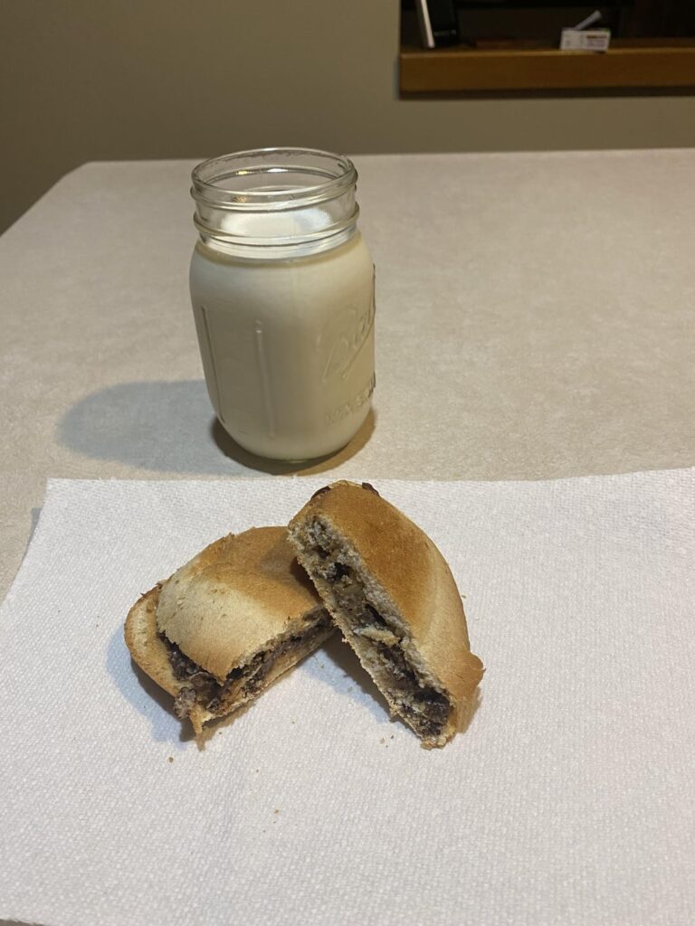 Peanut butter and Nutella with Cocoa Pebbles on white heels. Con leche.