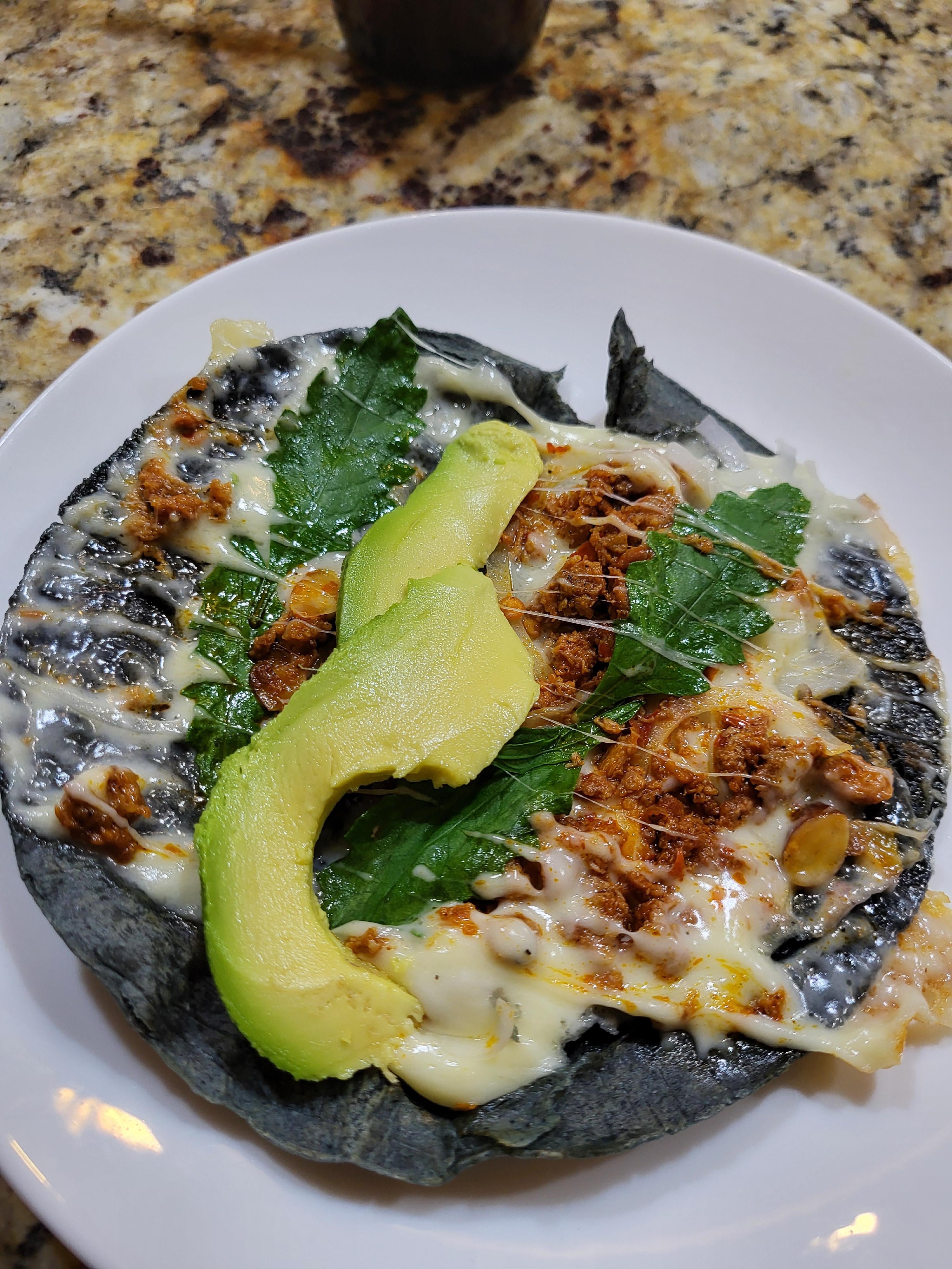 Quesadilla con chorizo, epazote y cebolla Dining and Cooking