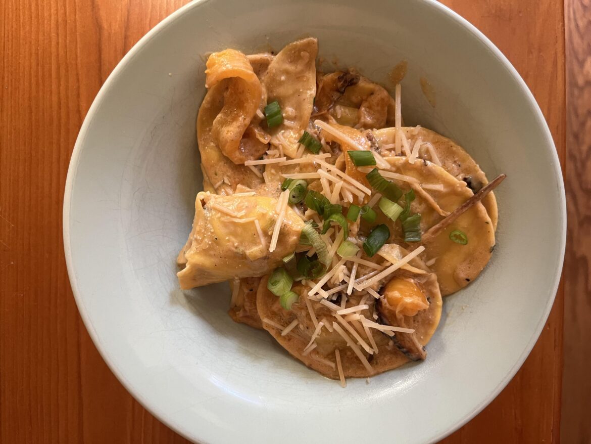Creamy Garlic Spinach Ricotta Ravioli