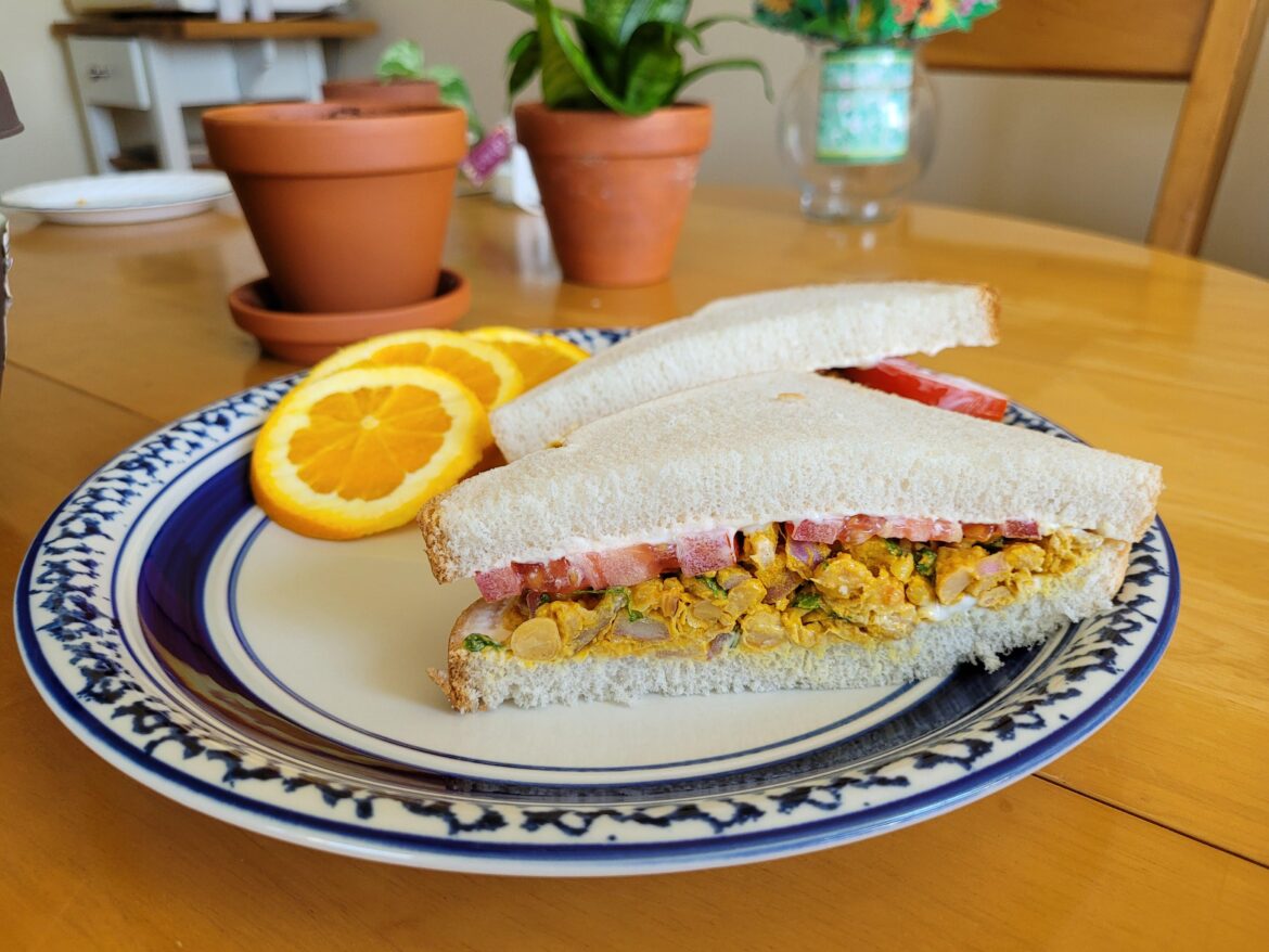 Curry chickpea salad sandwich