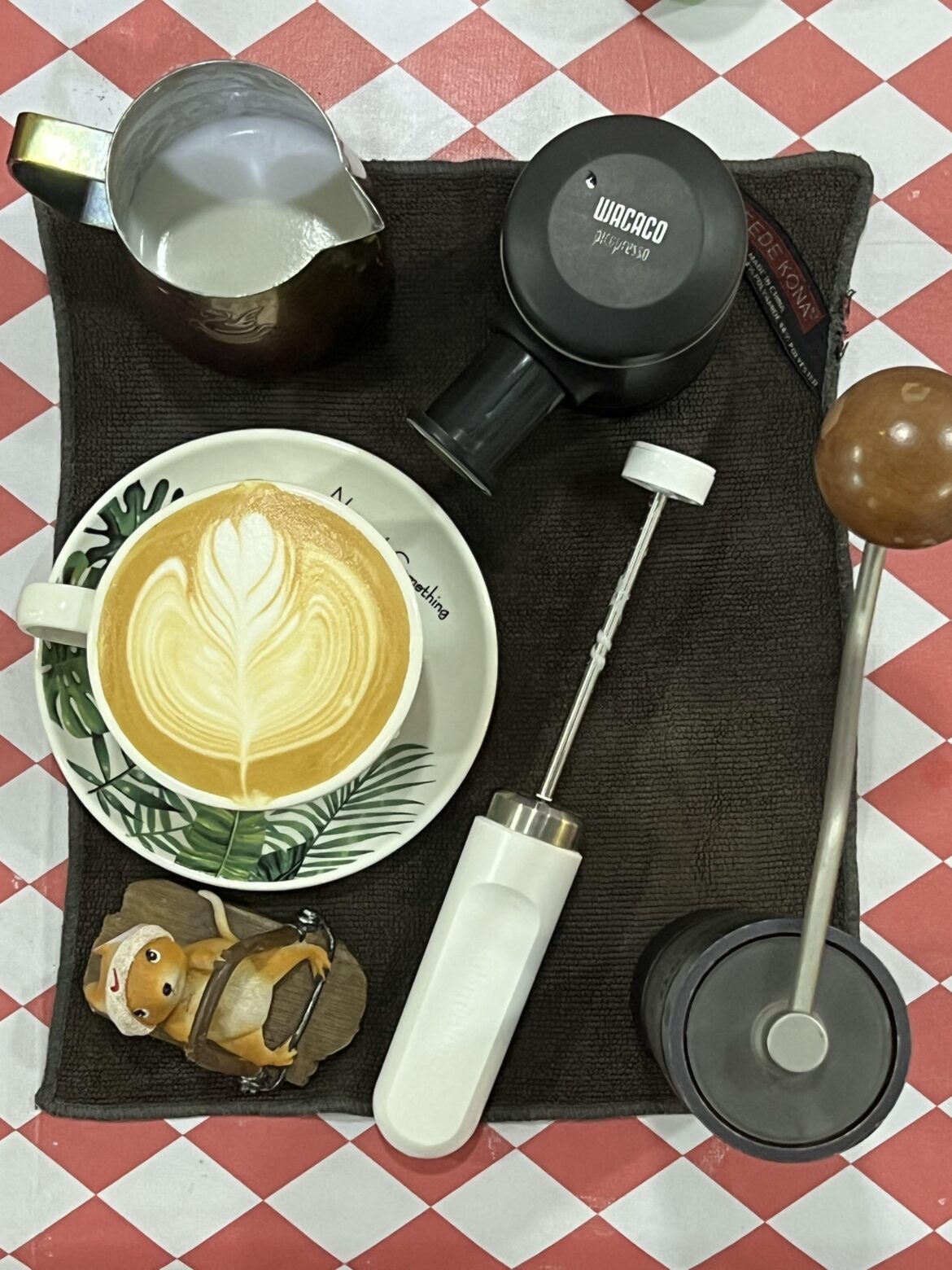 Rosetta latte art - manual brew with Nanofoamer