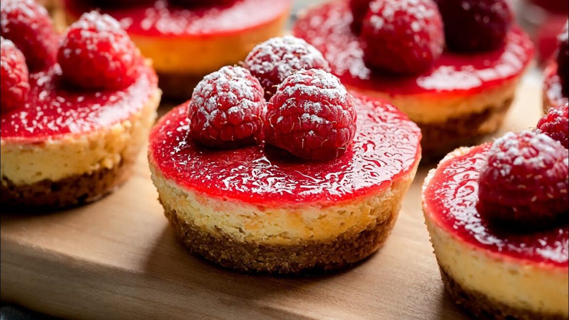 Mini Raspberry Cheesecakes Recipe – Mini Cheesecakes! Mini Raspberry Cheesecakes Recipe - Mini Cheesecakes!