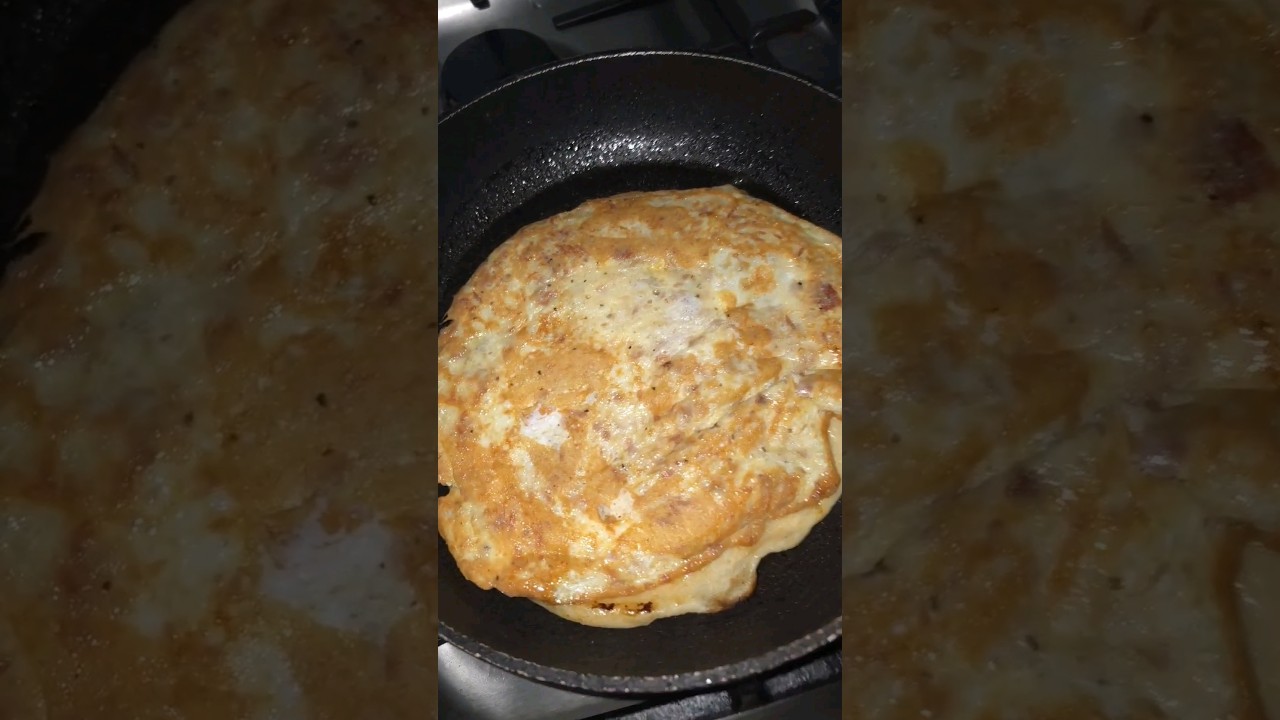 Tuna and Egg on a pitta bread, quick and easy breakfast recipe #