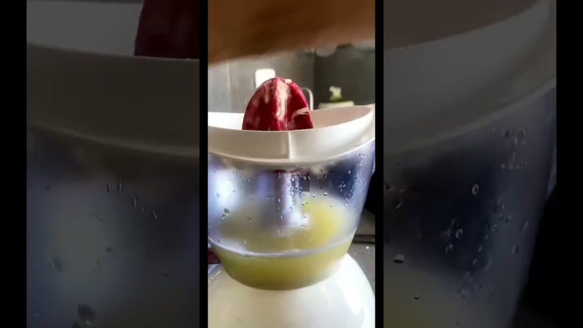 ورق عنب بالزيت مع خيار باللبن ولا اطيب ورق عنب بالزيت مع خيار باللبن ولا اطيب